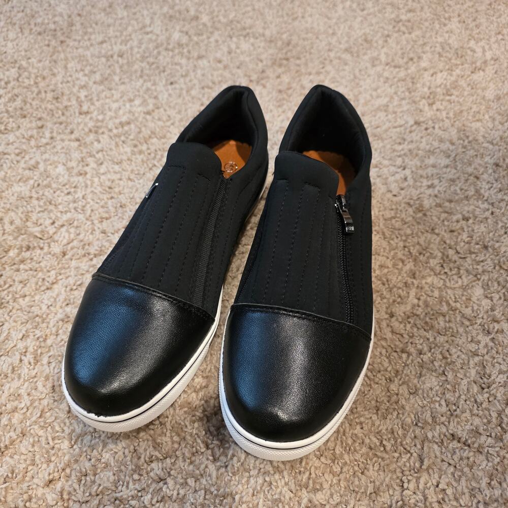 NWOB bernie mev. Collier Black Slip-Ons Side Zippers Women’s Sz 40‎